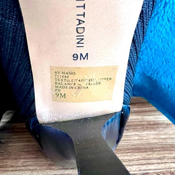 ADRIENNE VITTADINI heeled fur black bootie size 9 - Picture 3 of 4